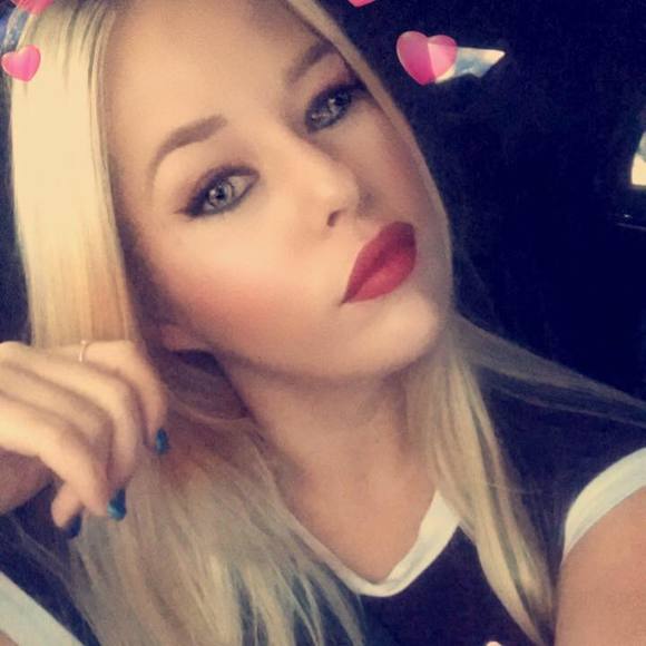 Meet your Posher, Kayle - Picture 1 of 1